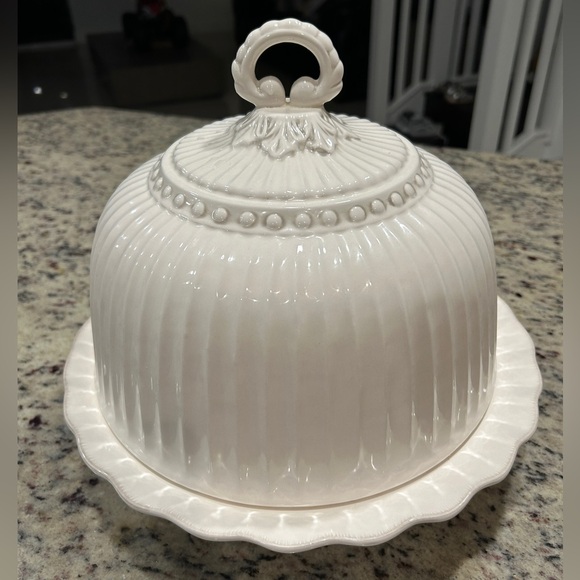 American Atelier Other - American Atelier Athena 5166 Ironstone covered cake plate